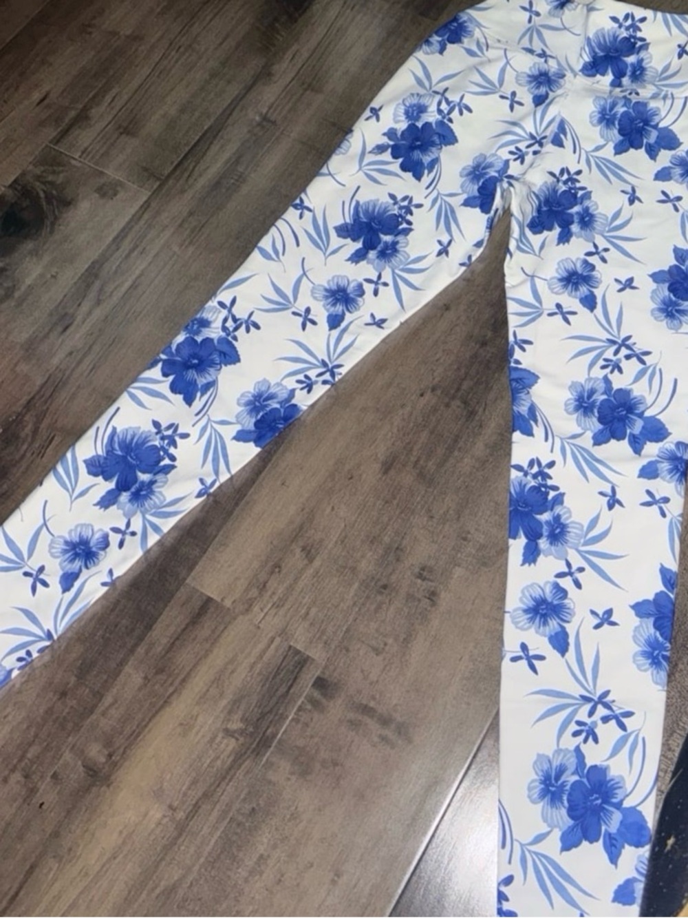 NWT LOVESHACKFANCY Adries Leggings size XS retails 146.00! - Picture 6 of 6